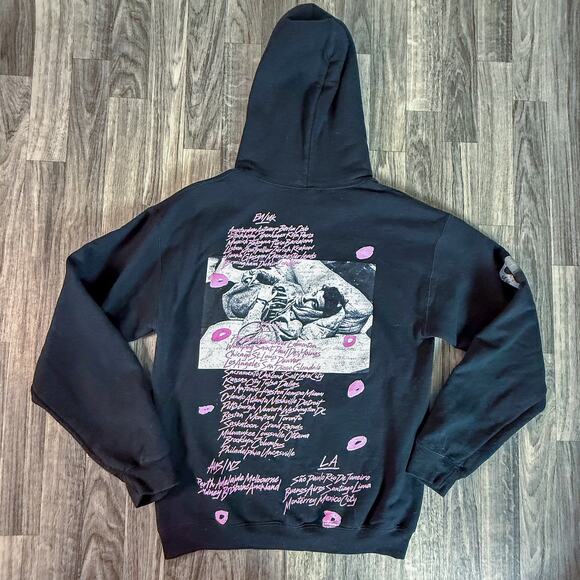 Shawn Mendes The Tour Hoodie Black Pink Graphic Sweatshirt Size Small Unisex - Picture 4 of 8